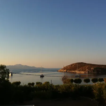 Holiday home Phoenix Cosy I Livadakia